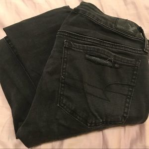 AMERICAN EAGLE distressed faded black jeggings